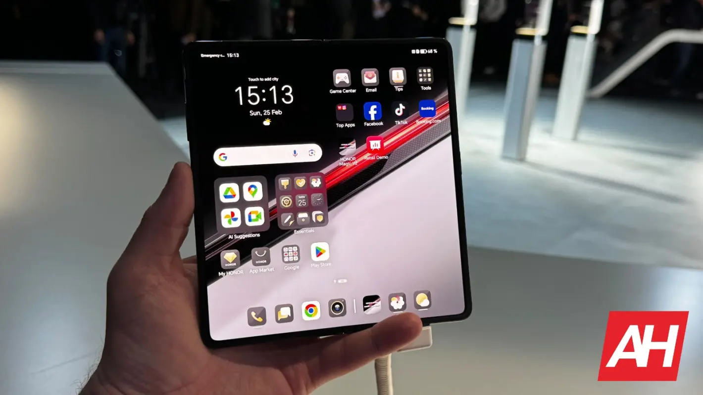 AH Porsche Design HONOR Magic V2 RSR attēls 10