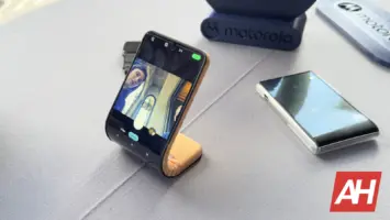 Motorola adaptīvā displeja koncepcija (3)