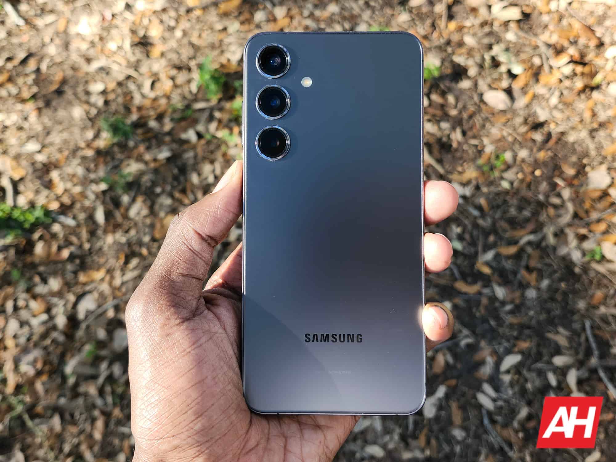 Featured image for Galaxy S24 series gets its second update in two weeks