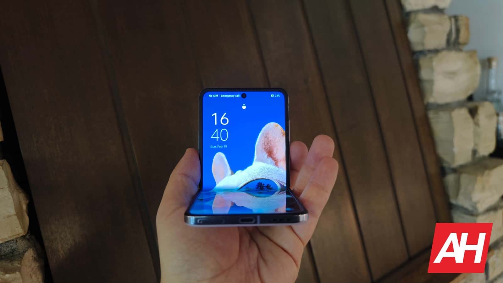 HONOR 2024. gadā laidīs klajā savu pirmo apgriežamo tālruni un viedo gredzenu