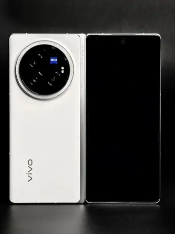 Vivo X Fold 3 attēla noplūde 22