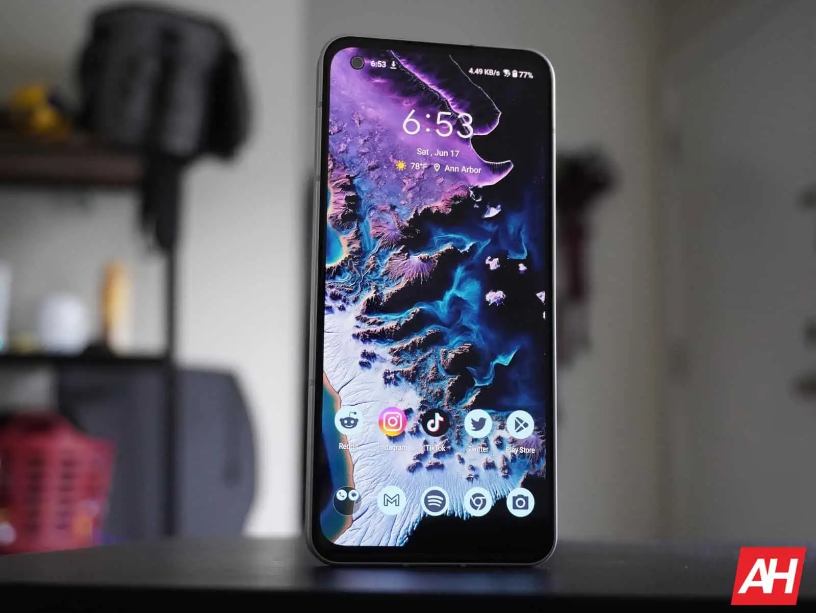 ASUS Zenfone 10 apskats AM AH0