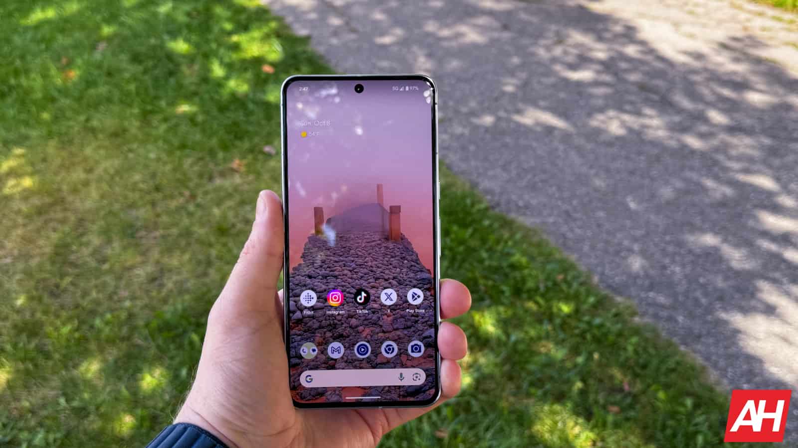 Google Pixel 8 Pro apskats AM AH 11