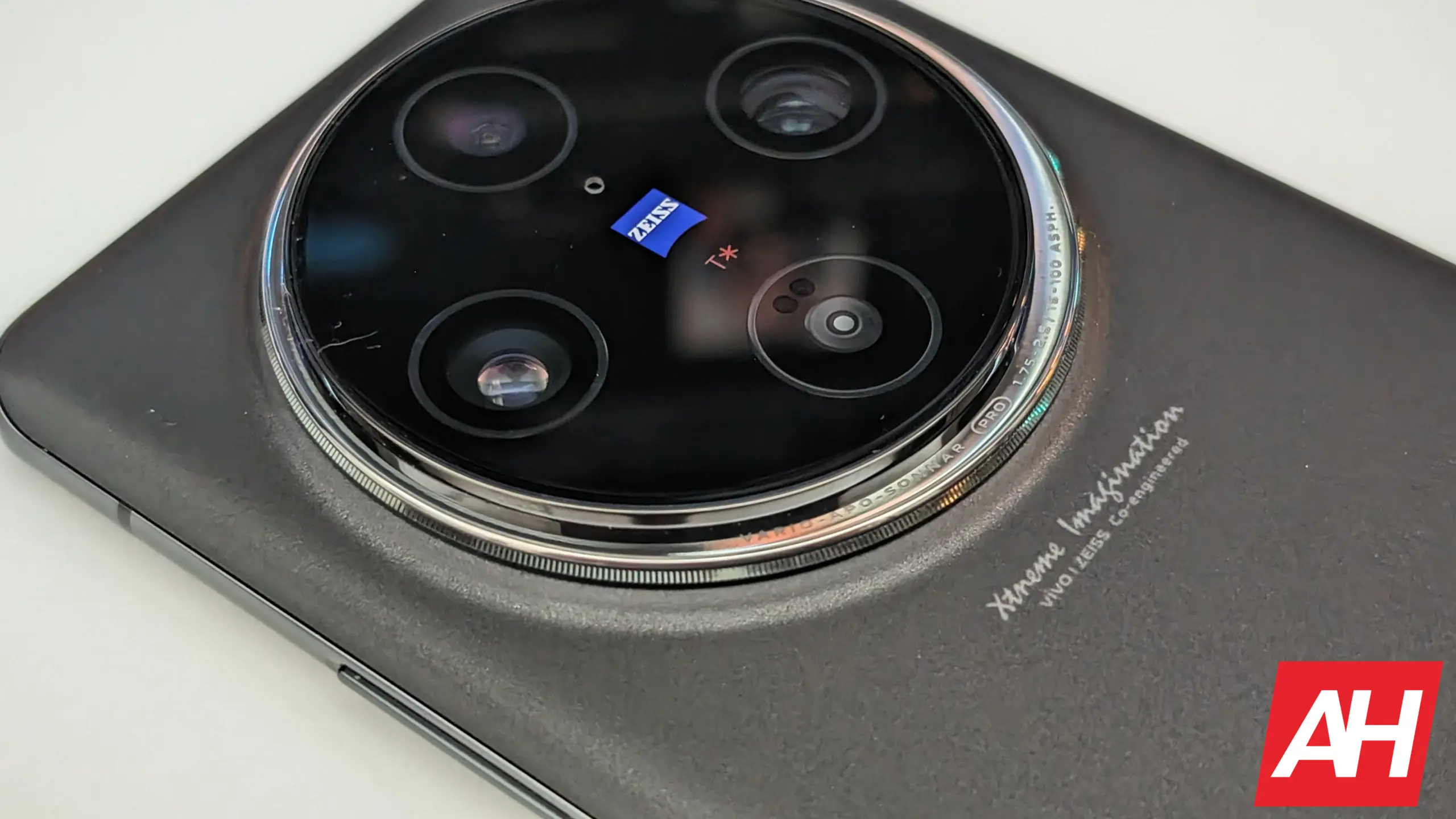 AH Vivo X100 Pro apskats (3)