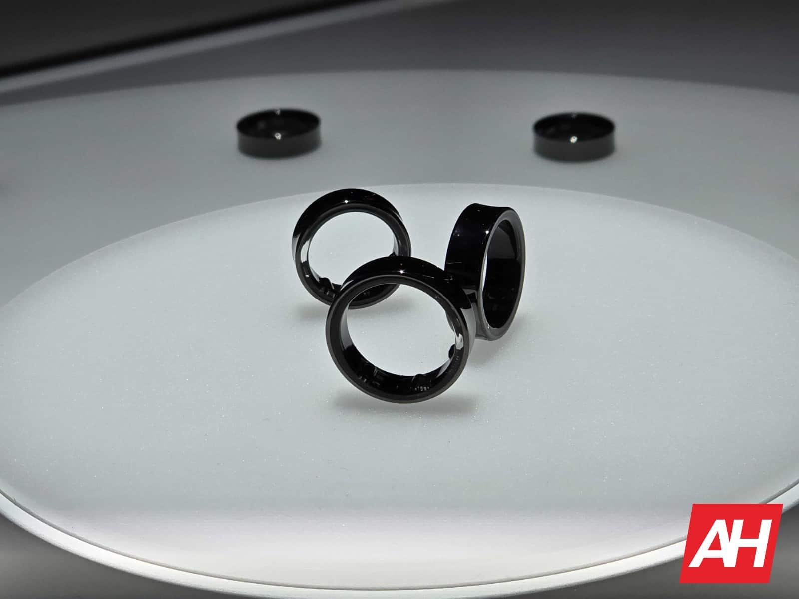 Featured image for Galaxy Ring Secrets Spilled: FCC Reveals Sizes, Battery Details, & More