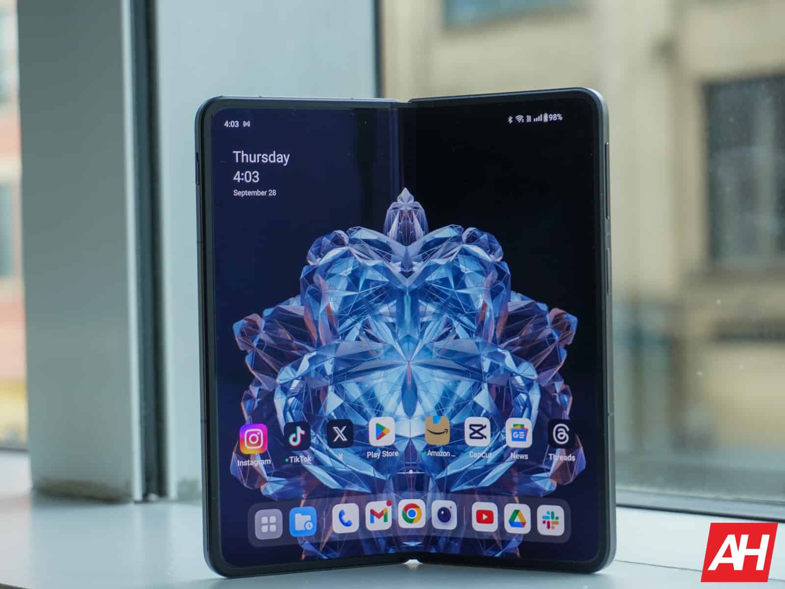 Featured image for OnePlus Open 2 isn