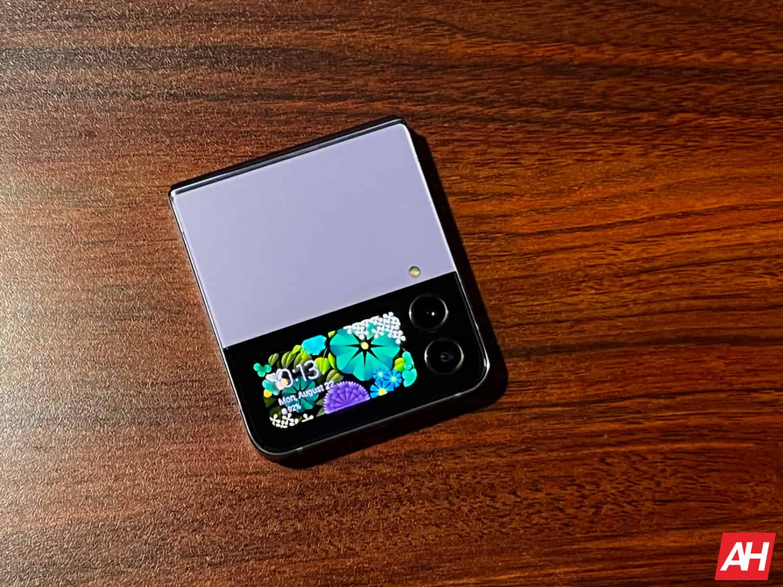 Viens lietotāja interfeiss 6.1 pieejams arī Galaxy Z Fold 4 un Flip 4 ASV