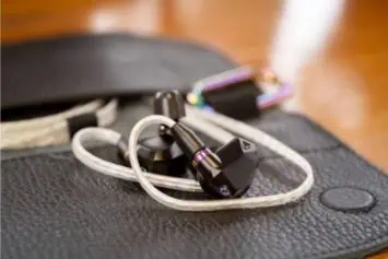 Campfire Audio Fathome IEM (4)