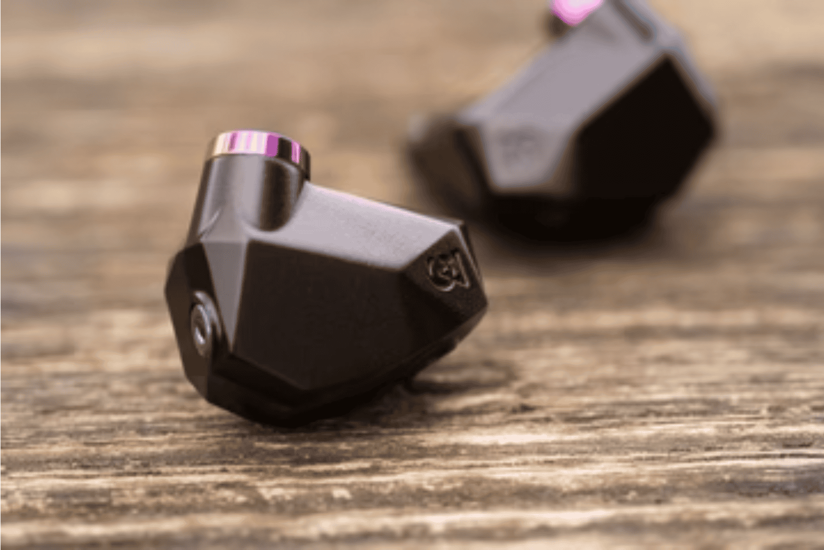Campfire Audio laida klajā Fathom IEM, labākos tirgū