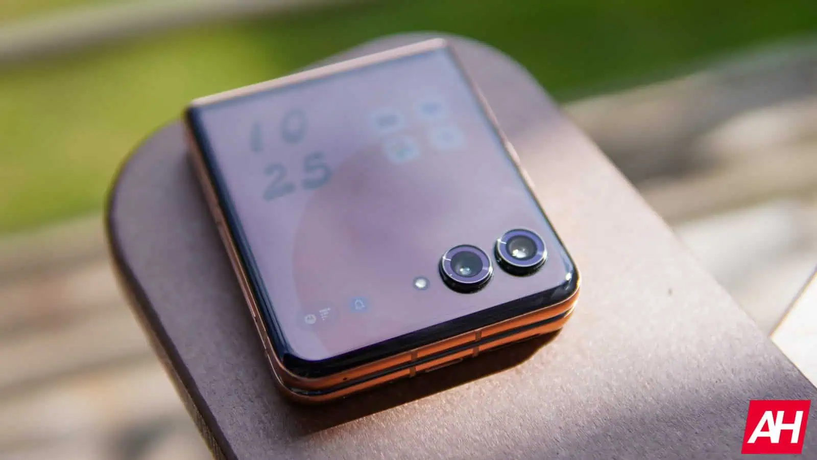 Motorola Razr plus 2024 AM AH 12