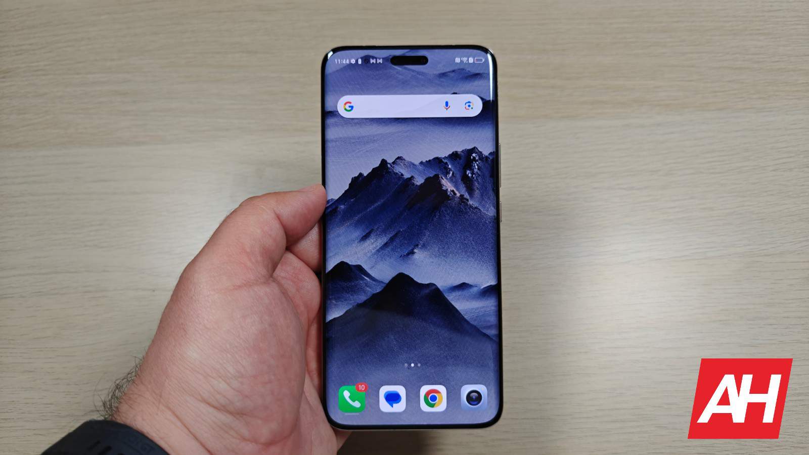 AH HONOR Magic6 Pro 26. attēls