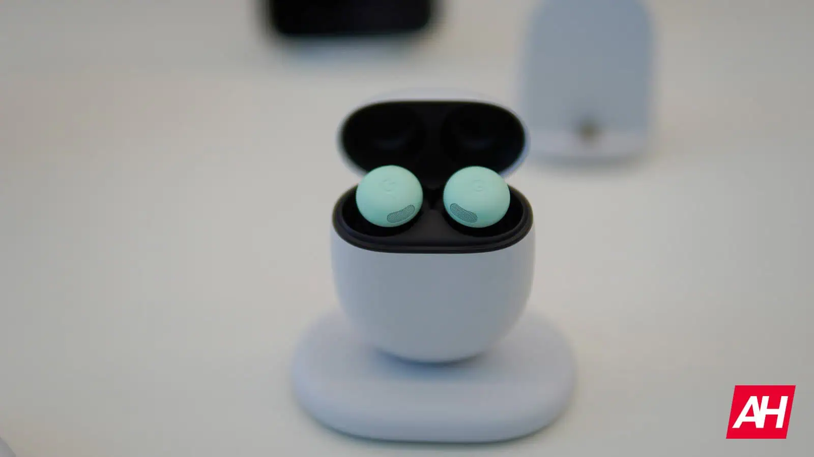 Google Pixel Buds Pro 2 AM AH 3