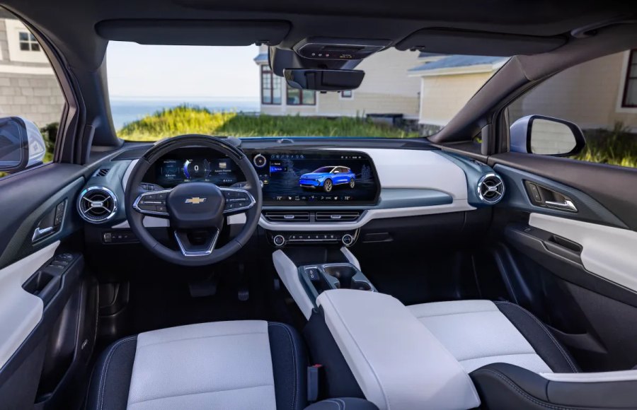 Izpētot jaunas AI iniciatīvas, uzņēmums GM samazina vairāk nekā 1000 darbavietu tehnoloģiju jomā