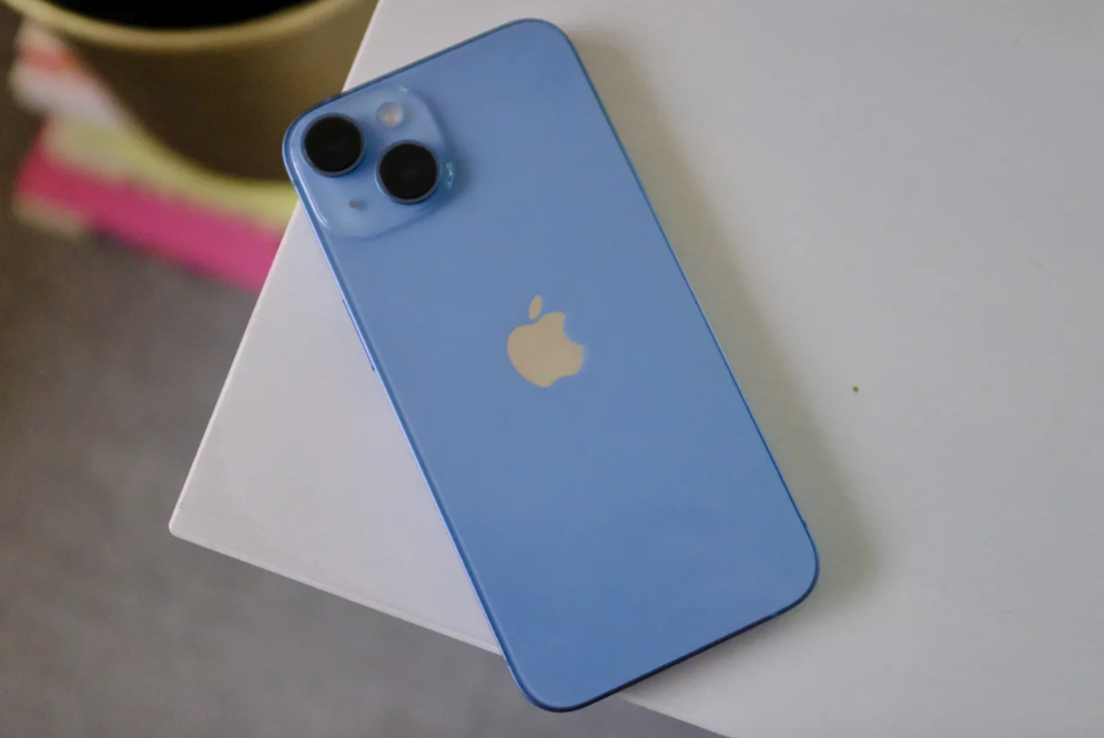 Kā pārvērst savu fizisko SIM karti par eSIM iPhone tālrunī