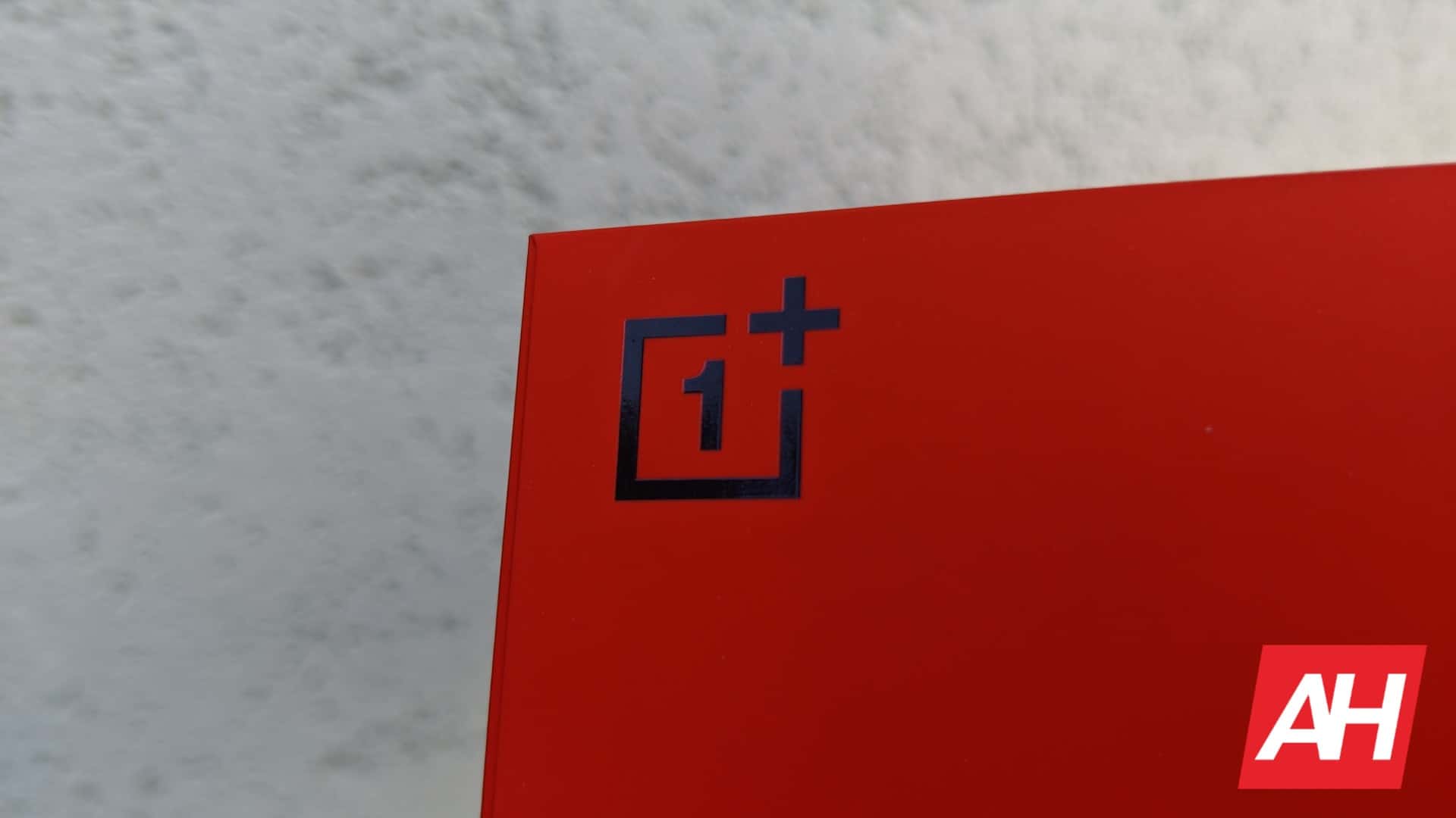 Tiek baumots, ka OnePlus 13 agrākais izlaidums sekos iepriekšējiem palaišanas gadījumiem