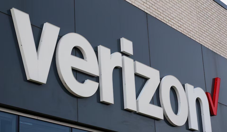 Verizon iegādājas Frontier Communications par 20 miljardiem USD, lai paplašinātu savu optiskās šķiedras tīklu