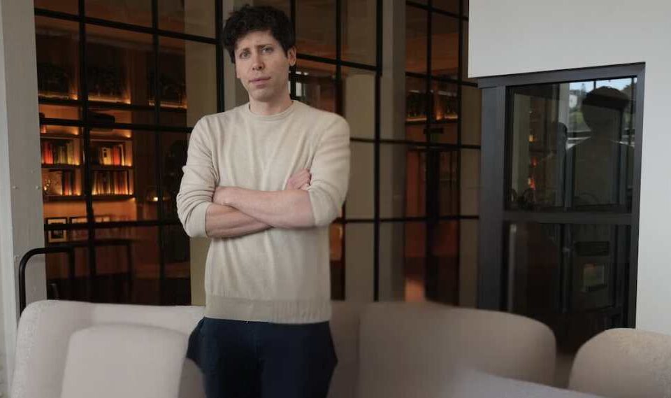 OpenAI sarunās, lai piešķirtu Semam Altmanam 7% akciju 10,5 miljardu USD vērtībā, pārejot uz peļņas modeli