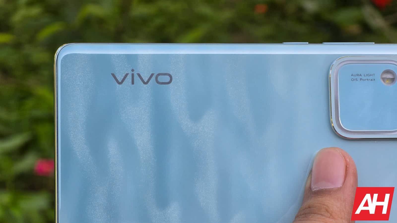Vivo X200 Pro flagmanis ir pieejams arī "Mini" versijā