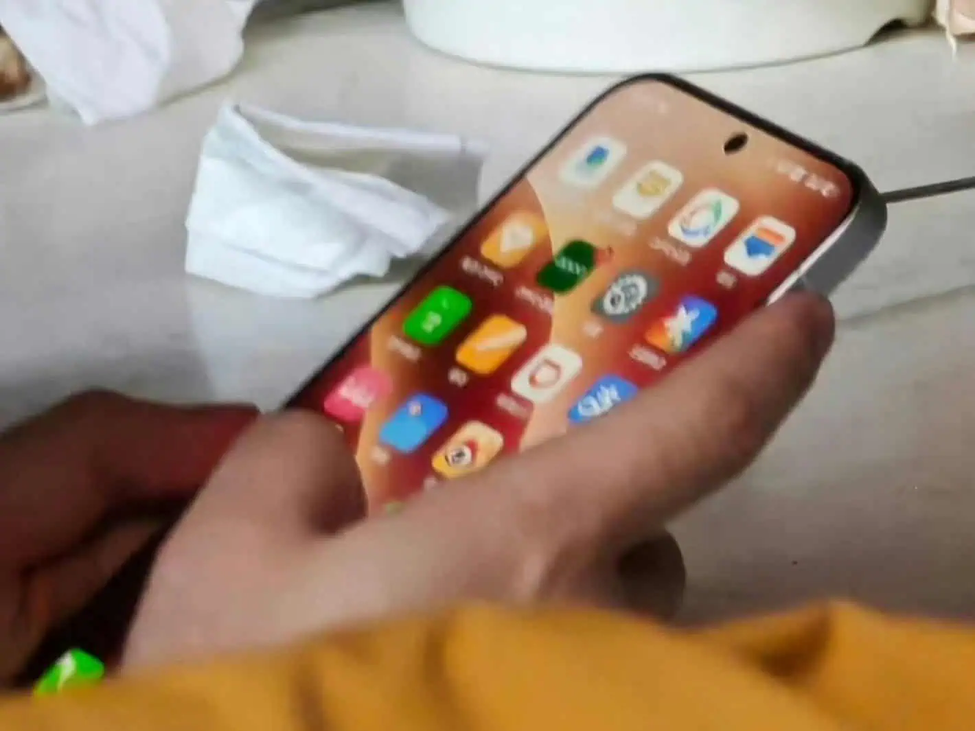 OPPO Atrodiet X9 tiešraides attēlus