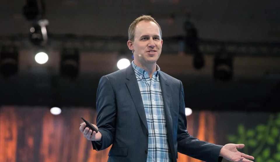 Breta Teilora mākslīgā intelekta starta uzņēmums Sierra nodrošina 175 miljonus ASV dolāru, novērtējot 4,5 miljardus ASV dolāru.