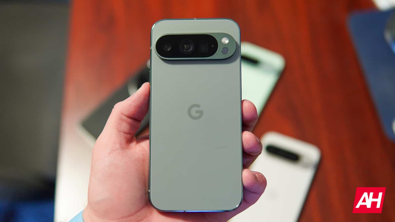 Google Pixel 9 Pro XL kamera tiek izslēgta, radot bažas