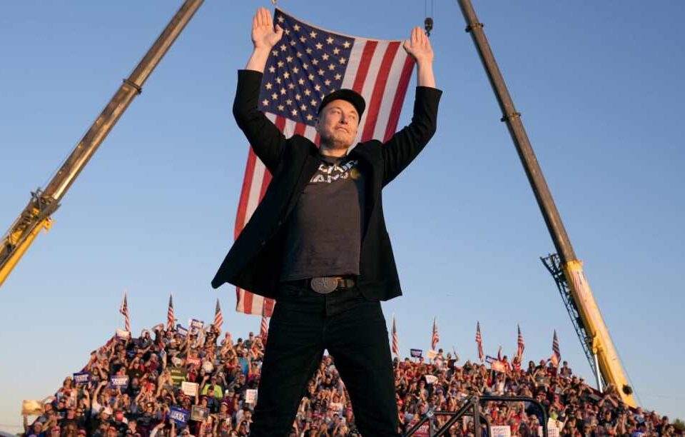 Pēc Trampa uzvaras Tesla akcijas dubultojas no 142 USD aprīlī līdz 286 USD