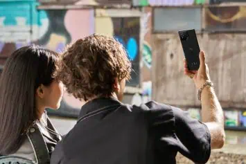 ASUS ROG Phone 9. sērija (3)