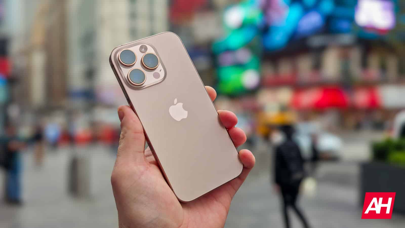 Apple nosūta ārkārtas nulles dienas ielāpu vairākām ierīcēm