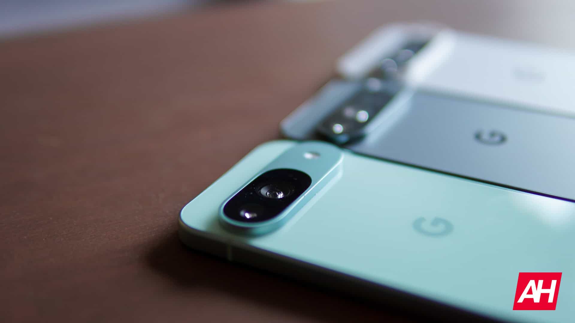 Google Pixel tagad ir aizliegts vienā valstī, kā arī iPhone 16