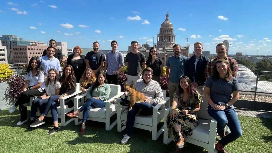 Miro, vienradža jaunuzņēmums, kura vērtība reiz bija 17,5 miljardi ASV dolāru, konkurences spiediena apstākļos atlaiž 18% no sava darbaspēka.