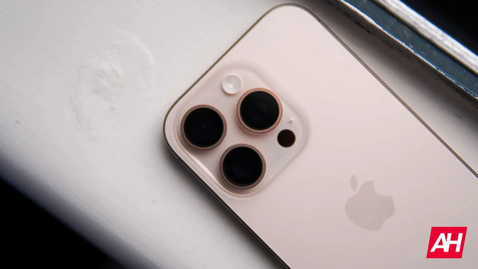 Apple iPhone 16 Pro AH