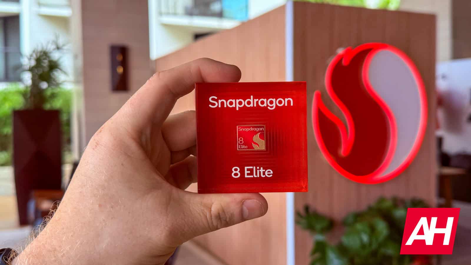 Baumo, ka Snapdragon 8s Elite piedāvā labāku veiktspēju nekā 8 Gen 2