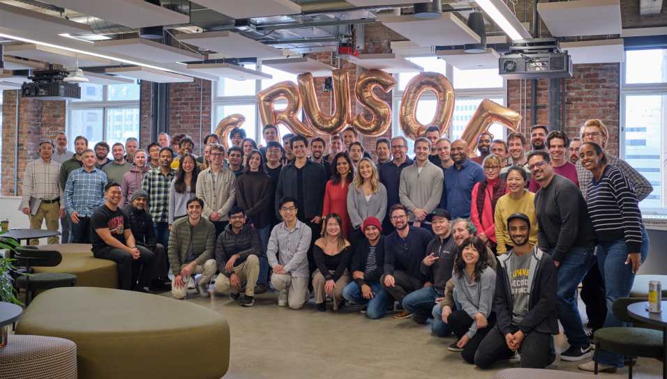 Crusoe piesaista 600 miljonus ASV dolāru D sērijas finansējumam, lai darbinātu mākslīgā intelekta mākoni, kura vērtība tagad ir 2,8 miljardi ASV dolāru