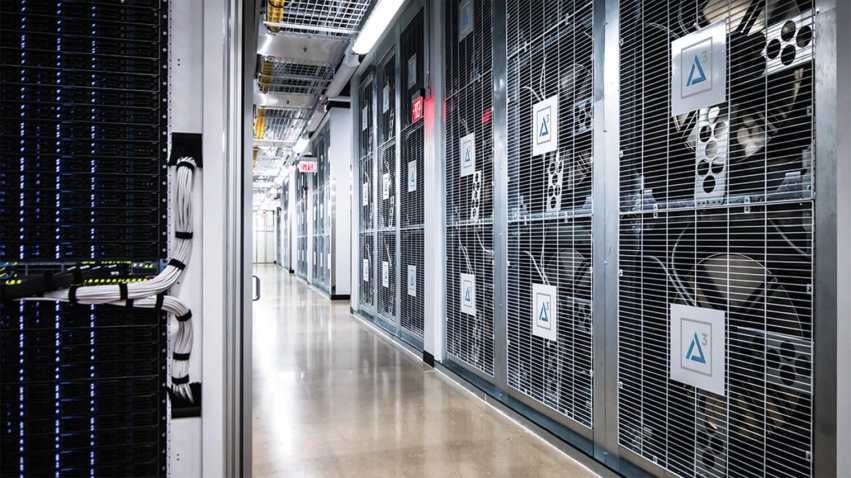Aligned Data Centers piesaista finansējumu 12 miljardu dolāru apmērā, lai paplašinātu AI infrastruktūru pieaugošā pieprasījuma apstākļos