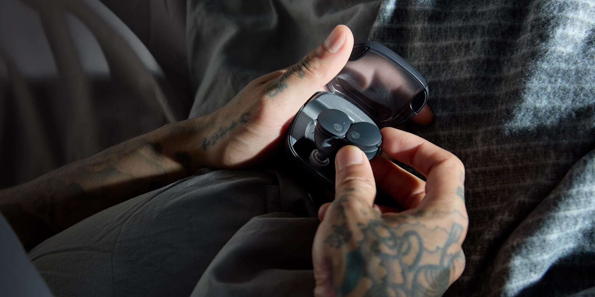 Audio-Technica jaunākās austiņas piedāvā 25 stundu akumulatora darbības laiku