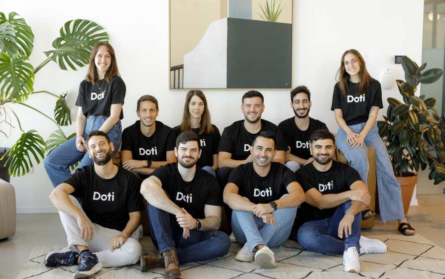 Izraēlas AI jaunuzņēmums Doti AI piesaista 7 miljonus ASV dolāru, lai dotu uzņēmumiem piekļuvi iekšējām zināšanām un atbloķētu savus datu rezervuārus