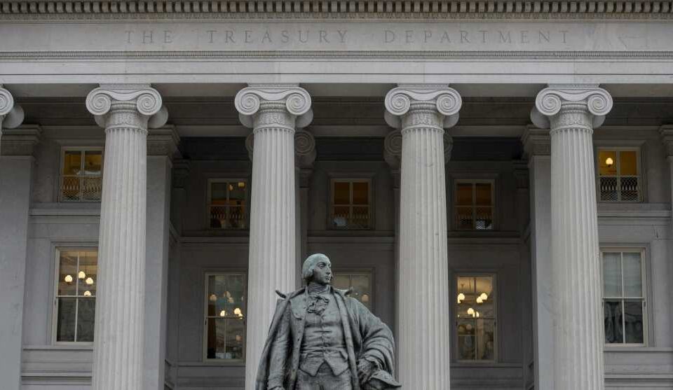 Uzlauzts ASV Valsts kases departaments: hakeri nozaga sensitīvus dokumentus lielā kiberpārkāpumā