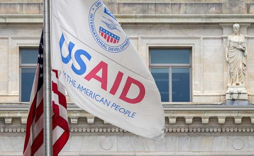 USAID novieto globālos darbiniekus administratīvajā atvaļinājumā pēc tam, kad Doge atklāj miljardus krāpnieciskos maksājumos