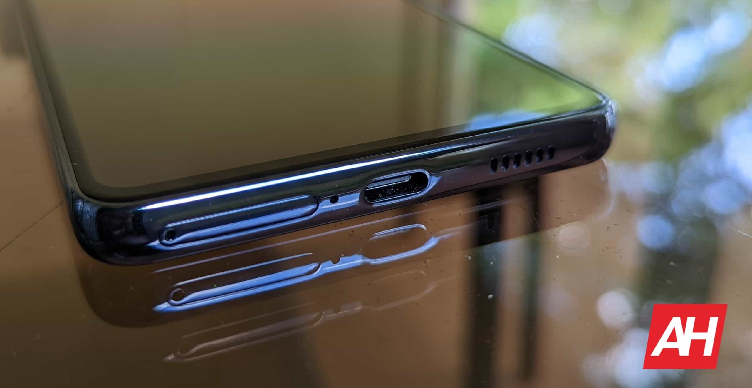 ES acīmredzot ir kārtībā ar Apple vai citiem, kas veido bez portfonus