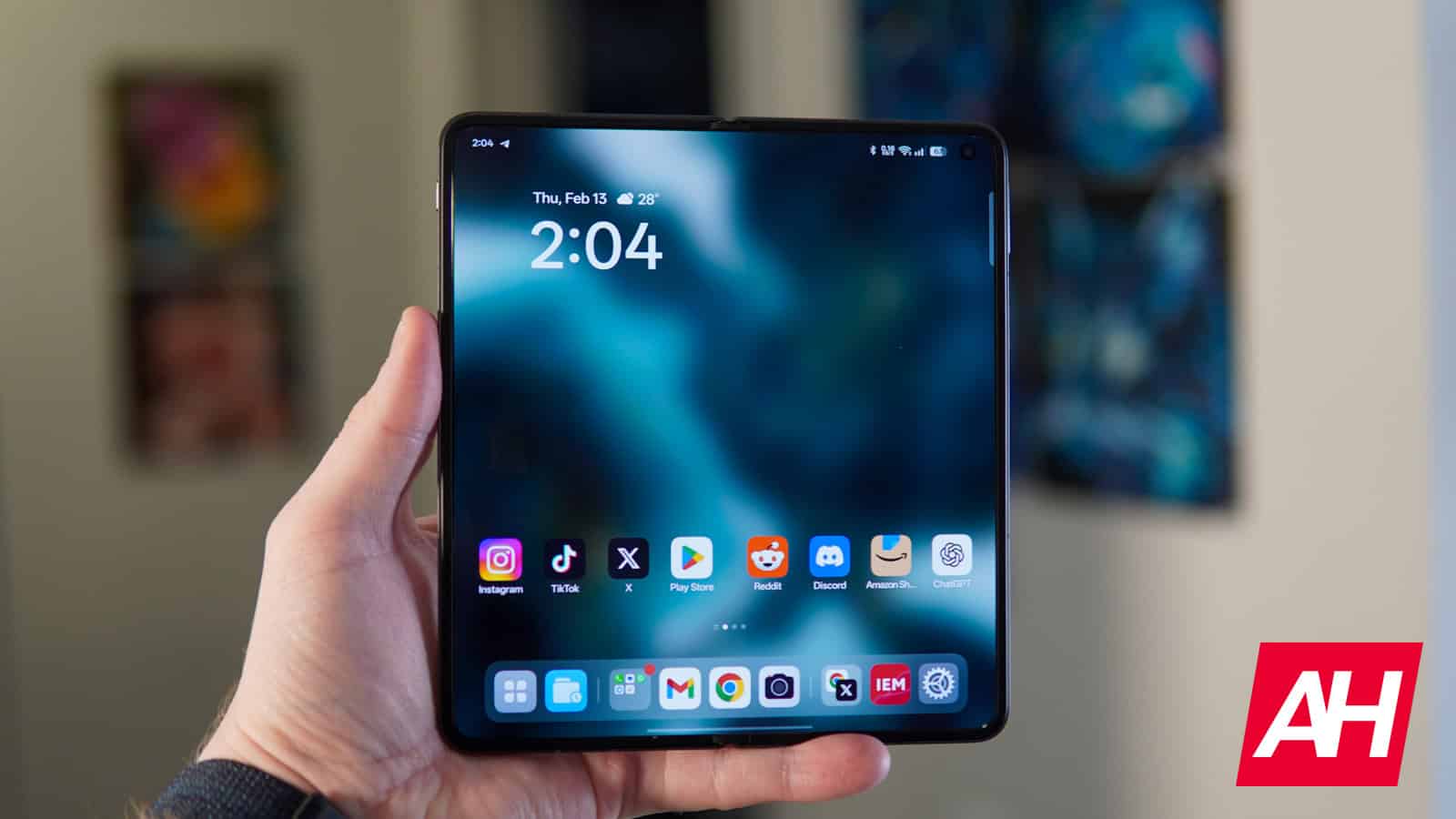 Oppo Atrod N5 iegūst premium servisa programmu 75+ valstīs