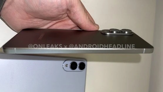 Galaxy S25 mala 2 liela