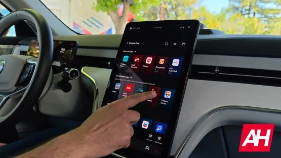 Volvo Google iebūvēts AH 07