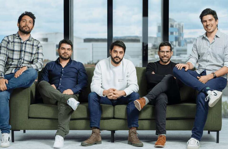 Zobenu veselība nolaižas 40 miljonus ASV dolāru, lai paplašinātu AI aprūpi garīgajā veselībā, sasniedz 4B USD vērtēšanu