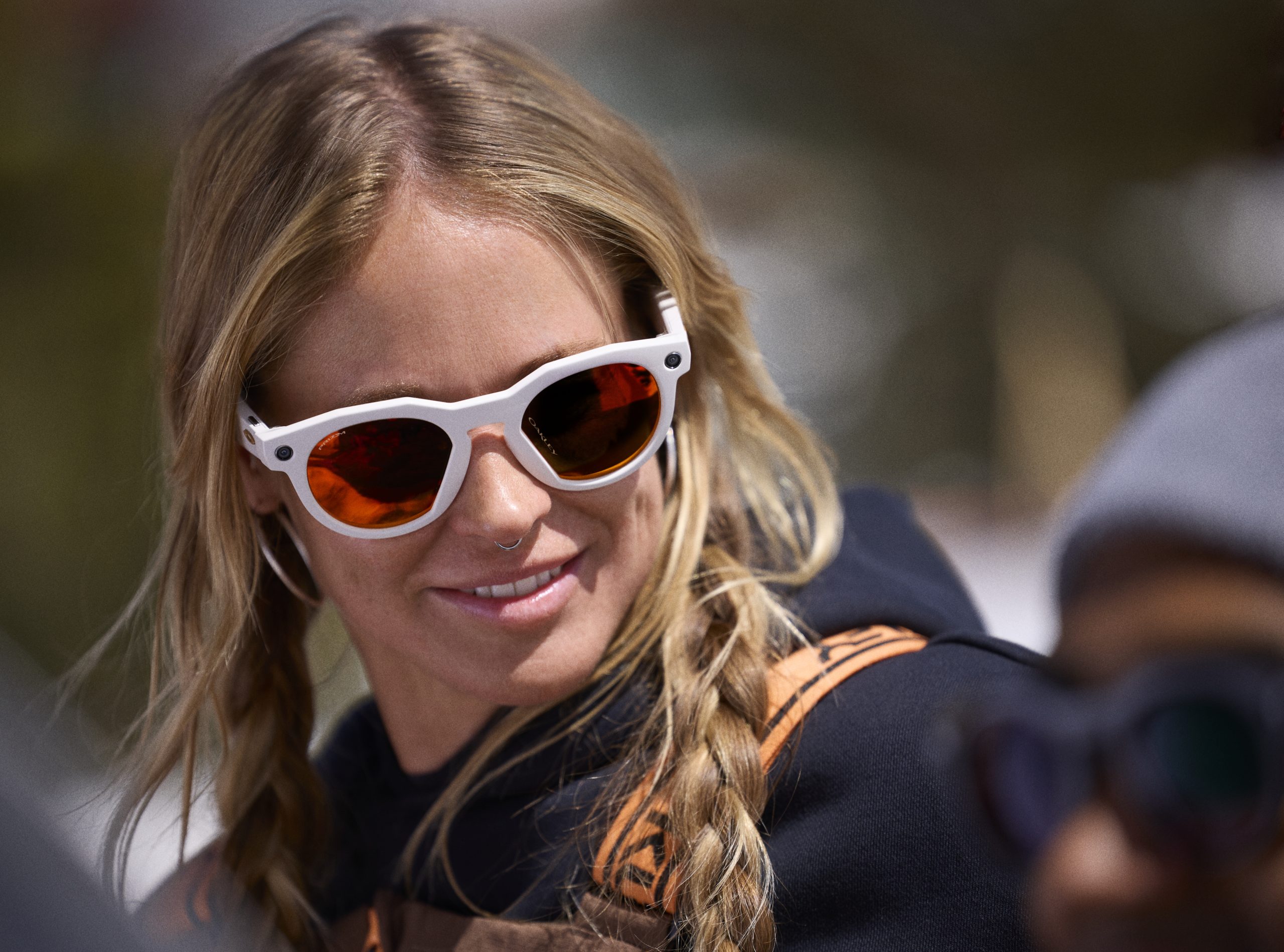 Meta un Oakley tikko nometa viedās brilles jūsu iekšējā darbības varonim