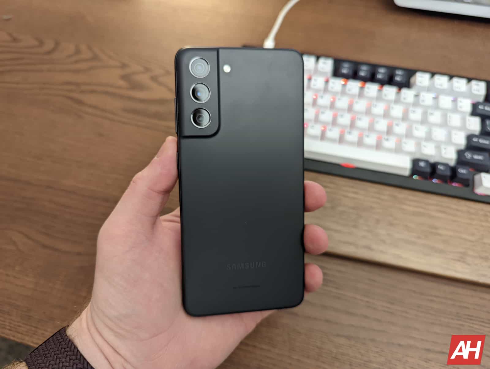 Jūsu ASV Galaxy S21 beidzot saņem 2025. gada jūnija atjauninājumu, bet vēl nesvin