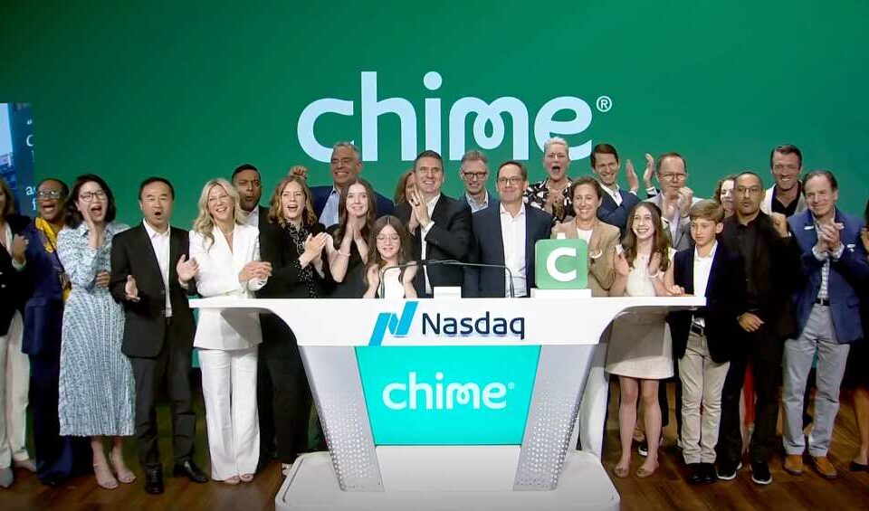 Digitālās bankas starta klajā ar IPO debiju, iegūst 700 miljonus USD ar USD 11,6B vērtēšanu
