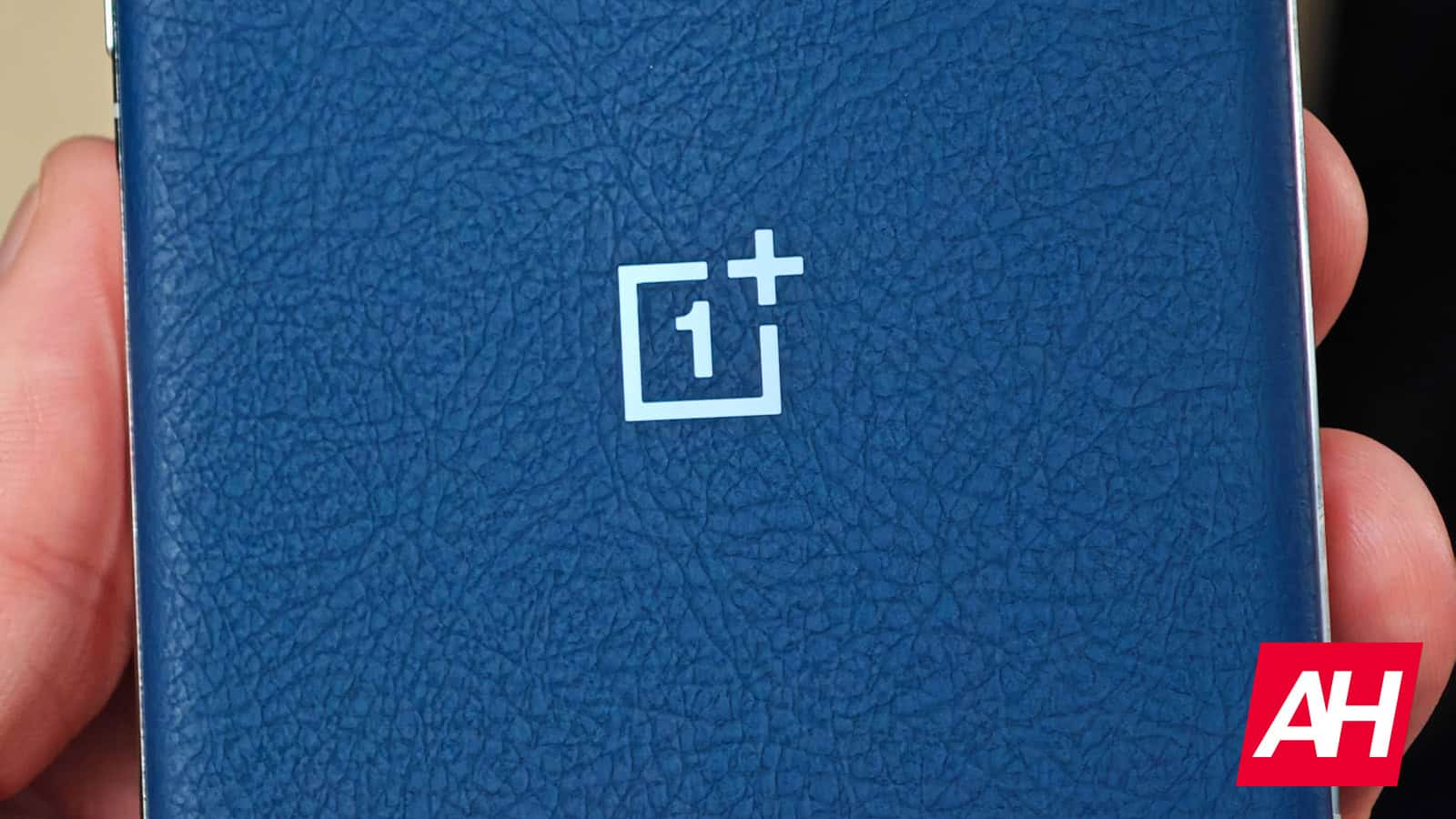 OnePlus 15 tika nodots virsrakstam oktobra tehnoloģiju festivālā