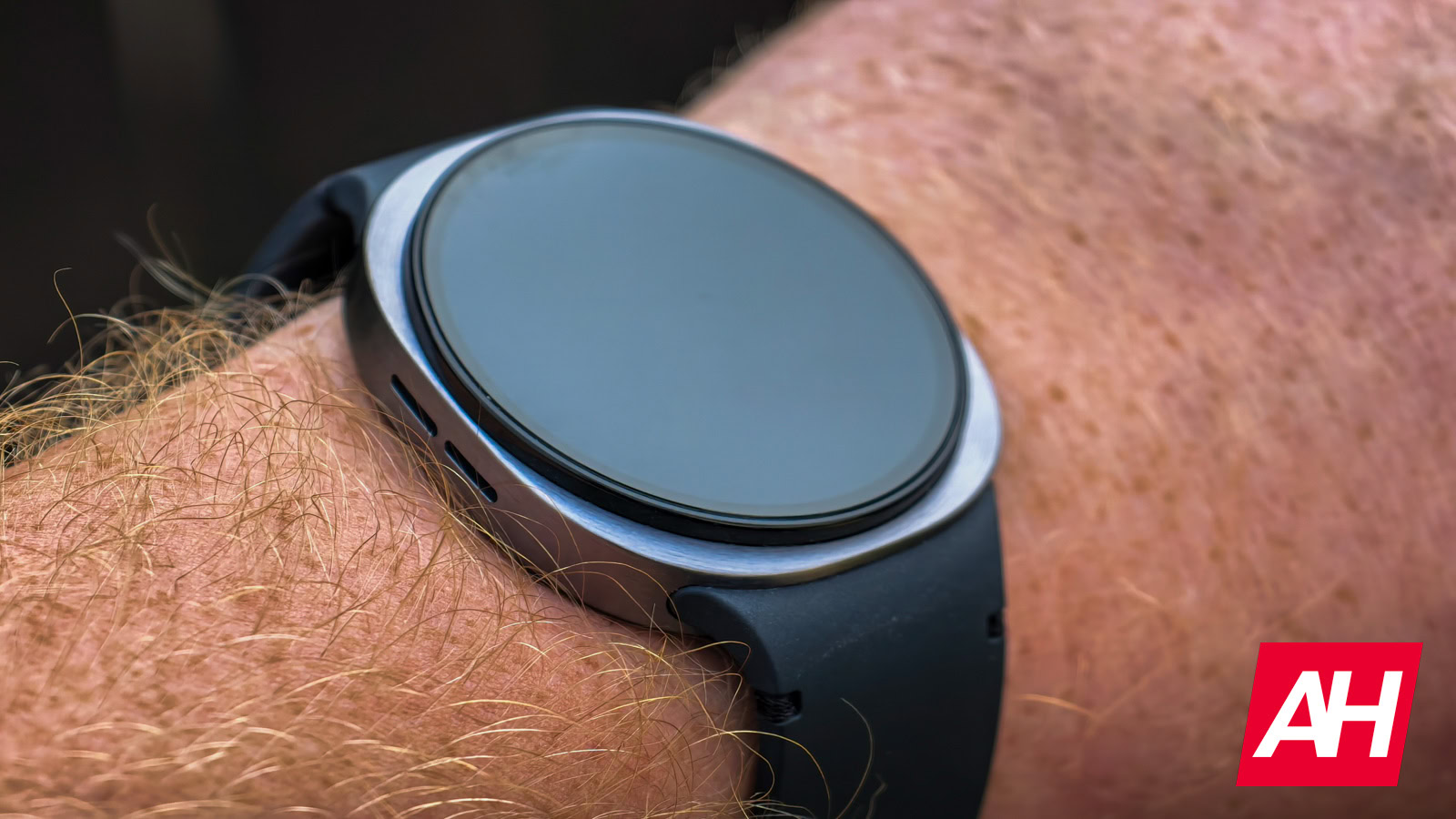 Samsung mērķē uz ķīniešu viedpulksteņiem par akumulatora darbības laiku Vs. Sniegums