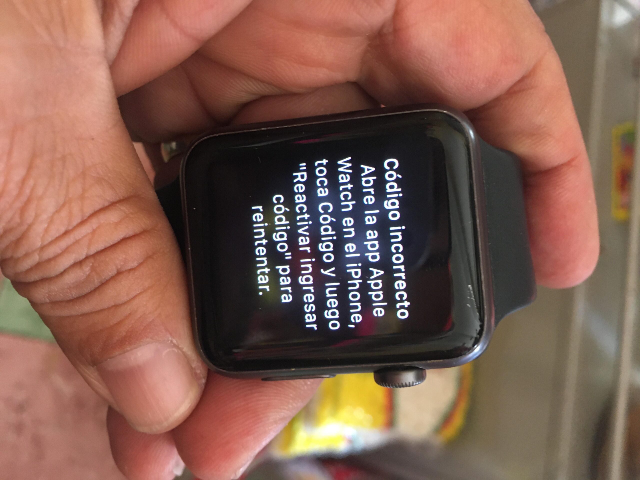 Kā atgūt piekļuvi savam Apple Watch, ja aizmirstat kodu