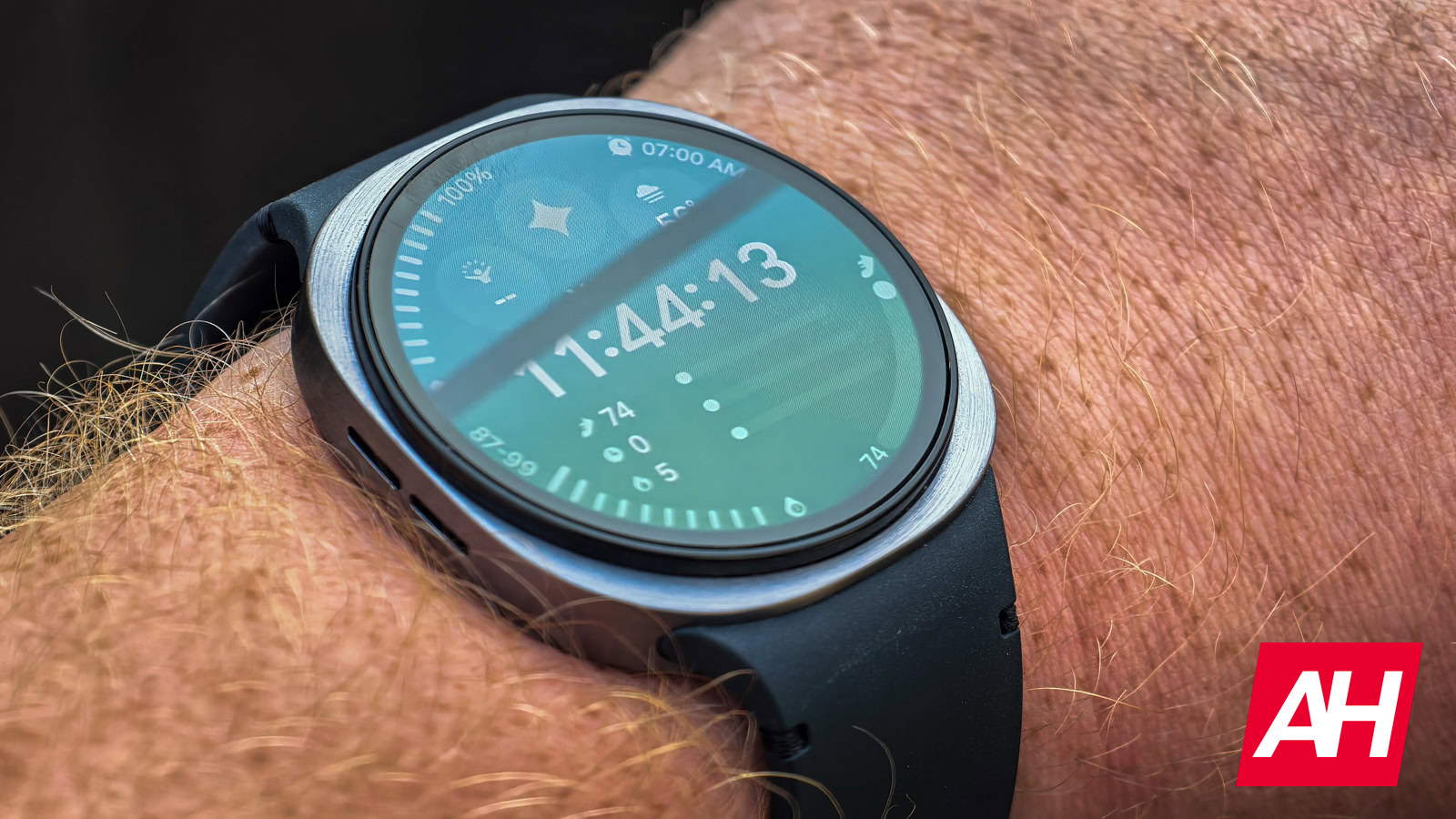Google Clock lietotnei ir noslēpumaini trūkst dažiem Wear OS pulksteņiem